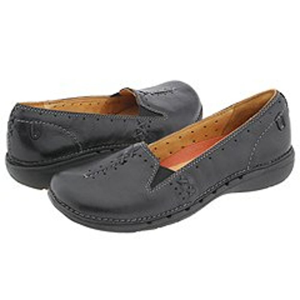 Clarks Women's "Structured" black leather loafers Sz 8.5